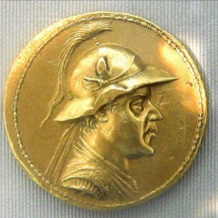 Самая дорогая золотая монета в мире из Бухары