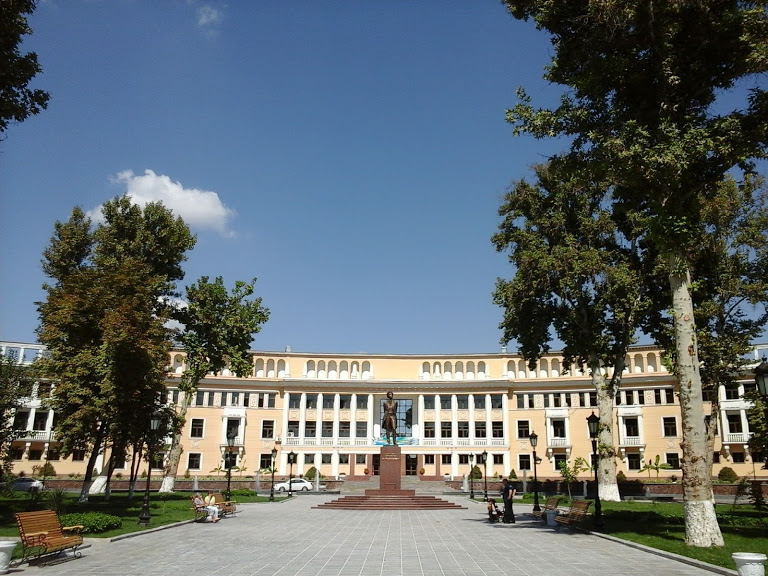 “Ташкент лавирует между ЕС и ЕАЭС”. Обзор российских СМИ за февраль 2021 г.