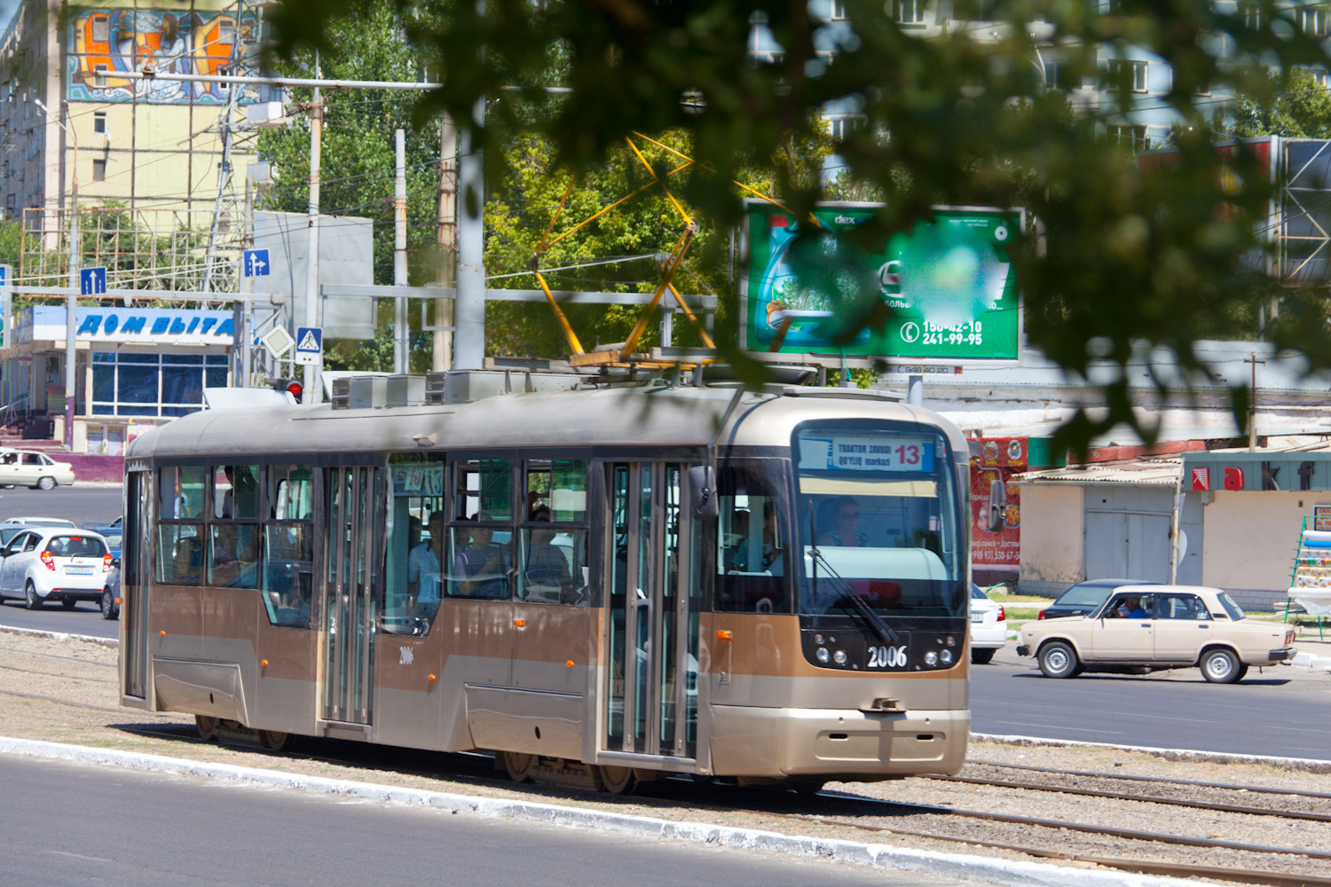 Ташкент с трамваем и без него