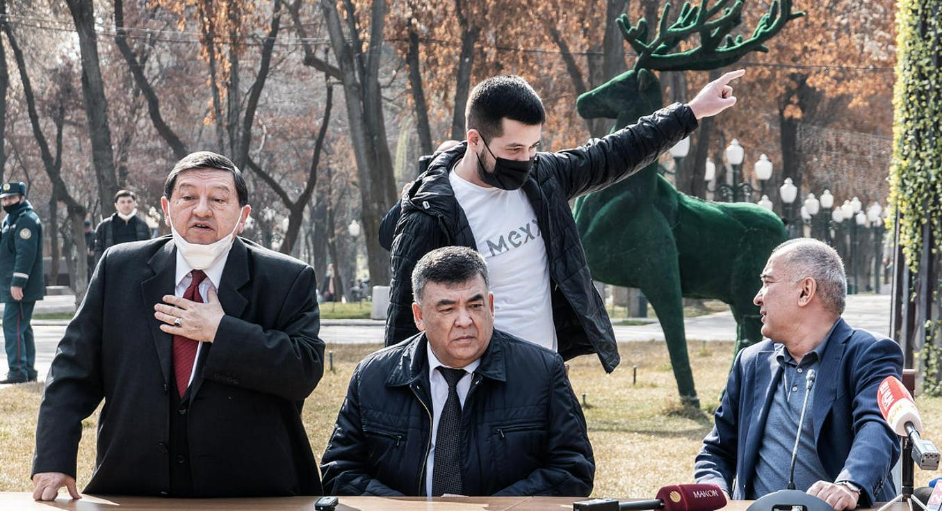 “Либо общество заставит себя уважать, либо собираем чемоданы”