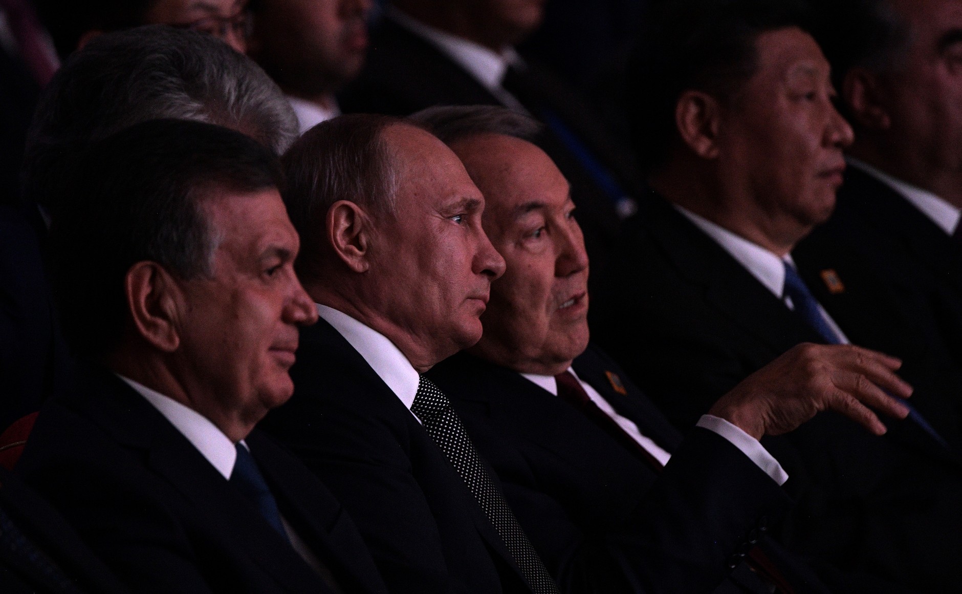 Как авторитаризм в России и Китае влияет на Центральную Азию?