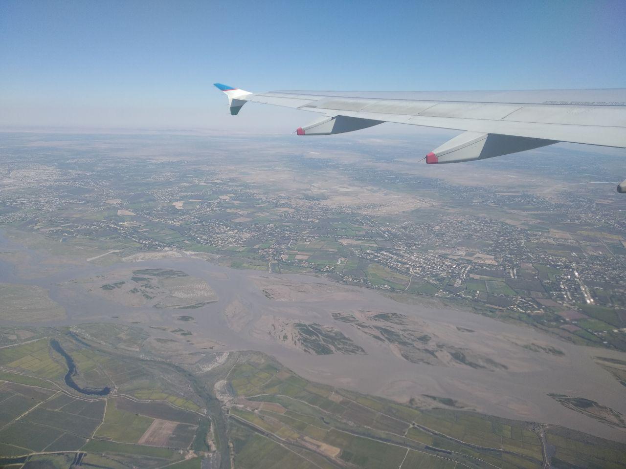 Тарифы, воздух и обман со скидками: о чем говорят в Узбекистане?