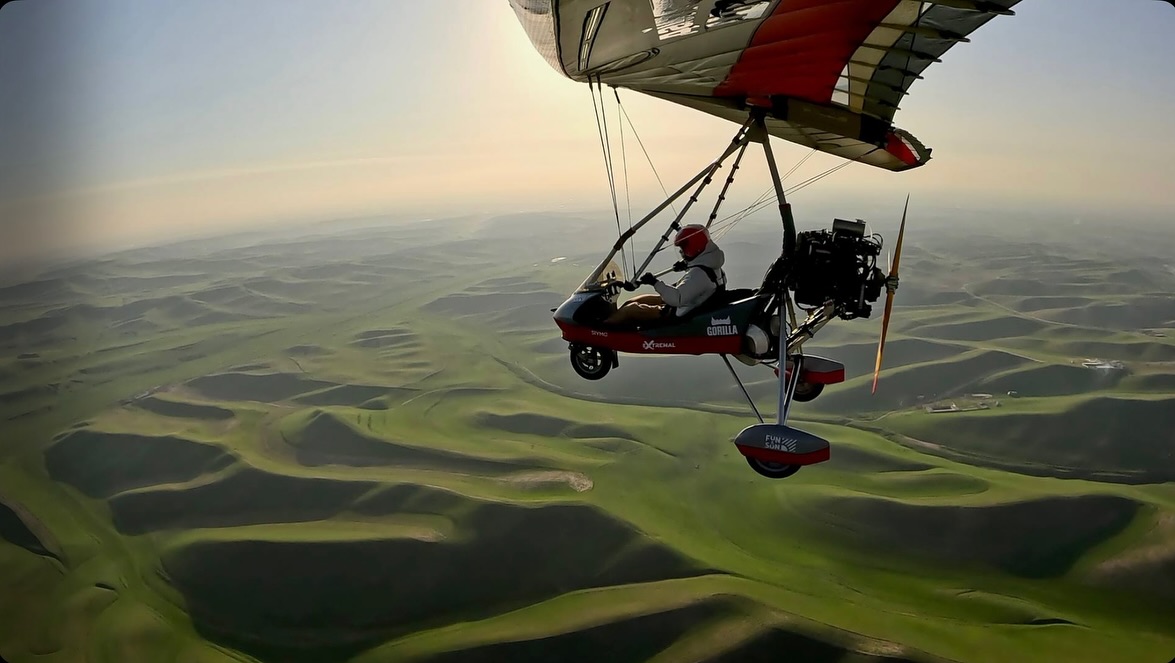 Крупные инвестиции на фоне социальных издержек реформ: главные темы дня