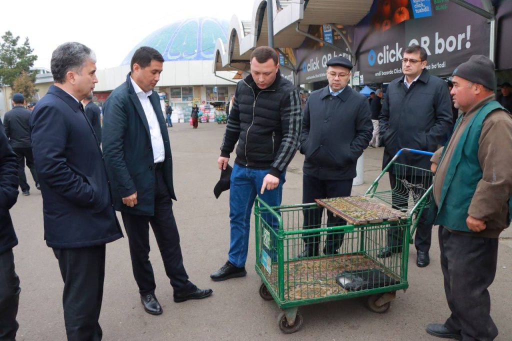 Дуальный режим: снос остановок, легализация небоскрёбов